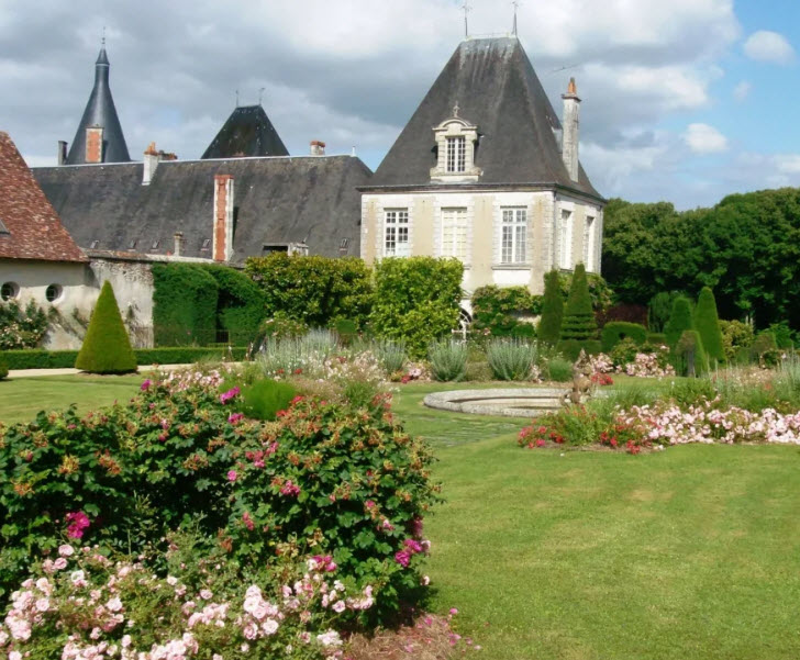 Azay-le-Ferron, France